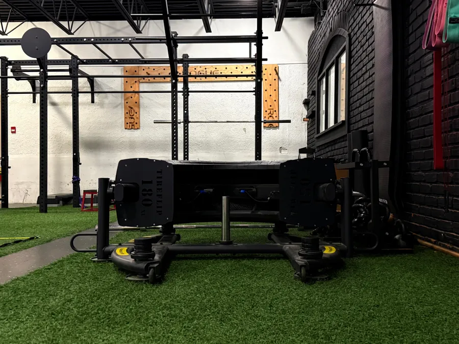 The main training floor at 10 Fitness